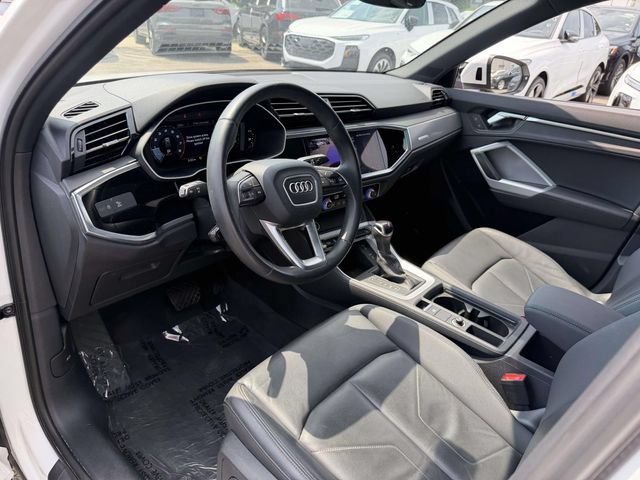 Used 2023 Audi Q3 2.0T Premium w/ Convenience Package AWD/4WD image 11