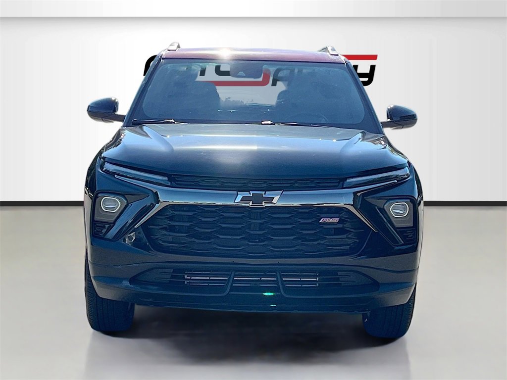 Used 2025 Chevrolet TrailBlazer RS image 2