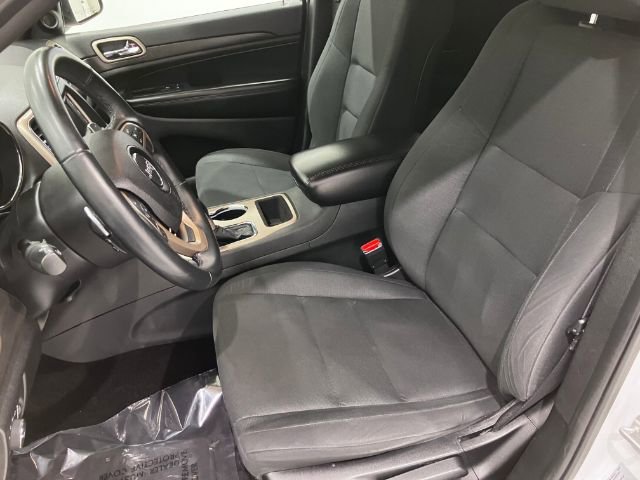 Used 2017 Jeep Grand Cherokee Laredo image 44