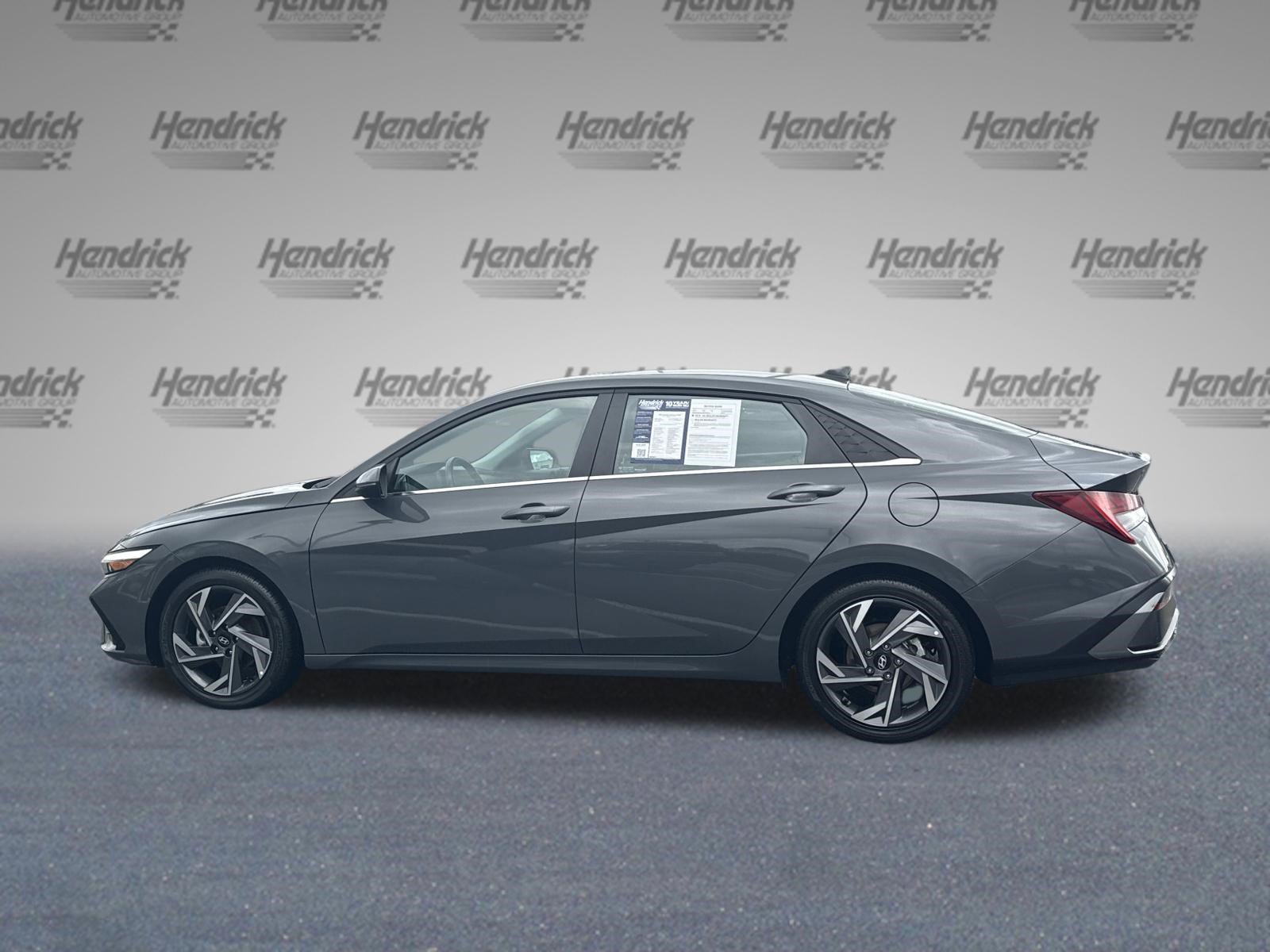 Used 2025 Hyundai Elantra Limited FWD image 6