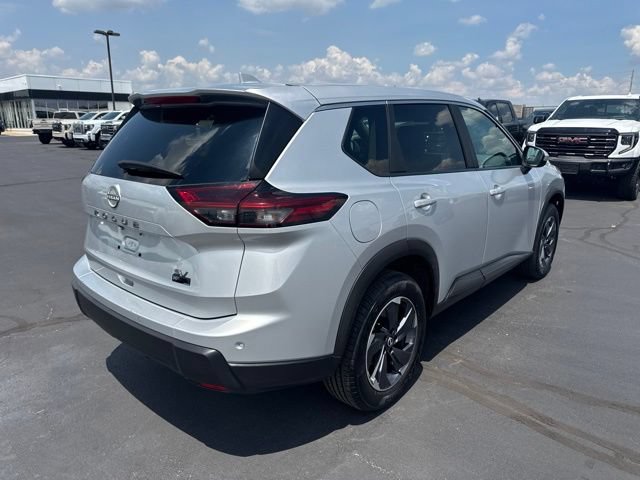 Used 2024 Nissan Rogue SV FWD image 3