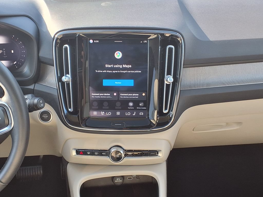 Certified 2023 Volvo XC40 B4 Plus w/ Climate Package FWD image 31