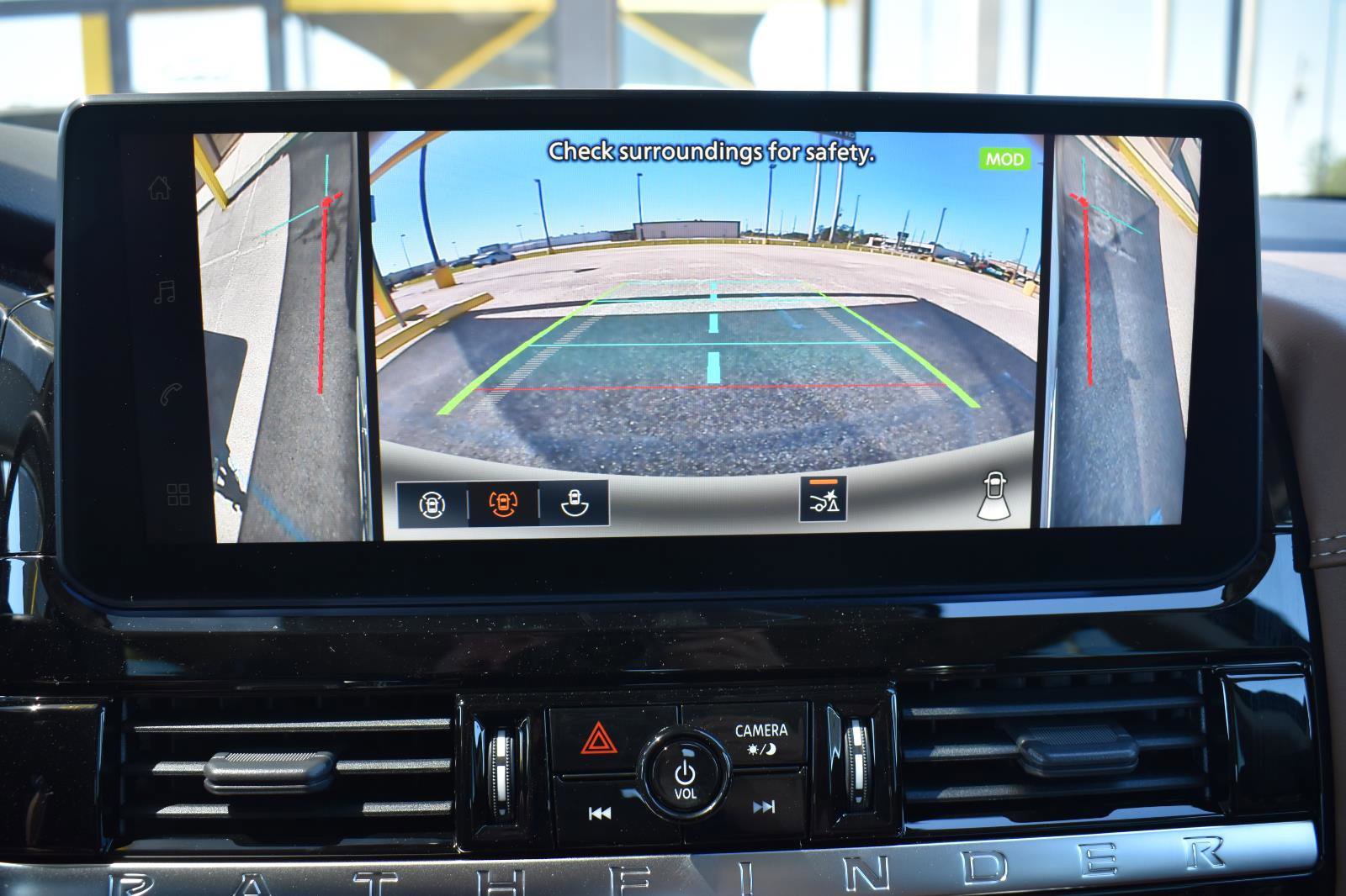 New 2026 Nissan Pathfinder Platinum image 38