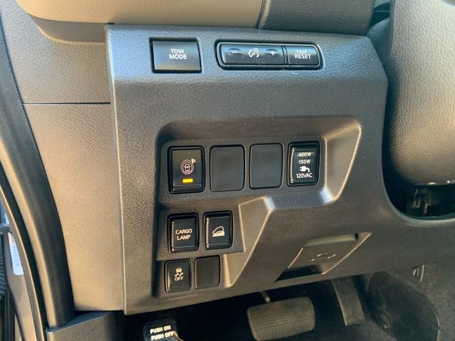 Used 2022 Nissan Frontier SV AWD/4WD image 22