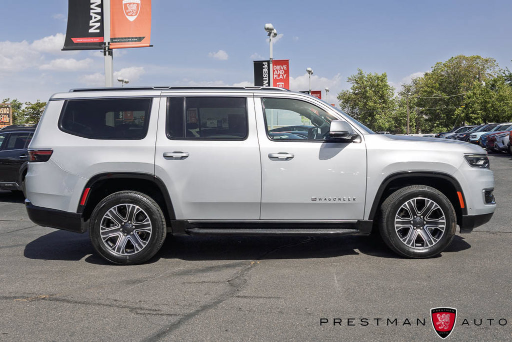 Used 2022 Jeep Wagoneer Series III AWD/4WD image 20