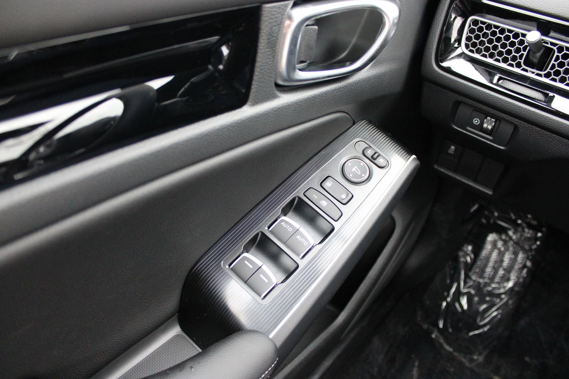 New 2026 Honda Civic Sport Touring image 19