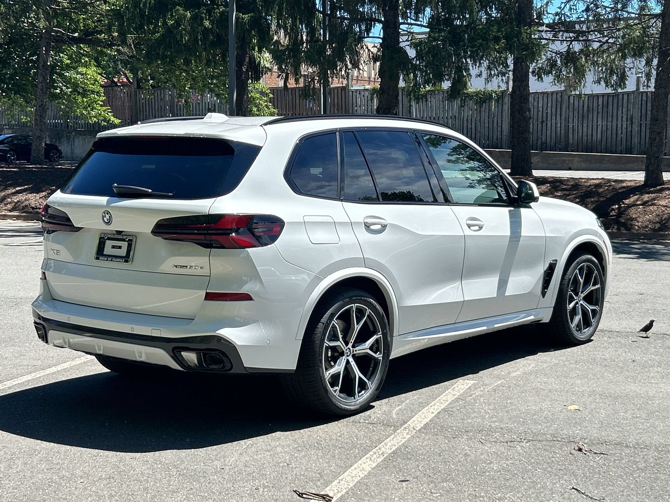 New 2026 BMW X5 xDrive50e w/ M Sport Package AWD/4WD image 9