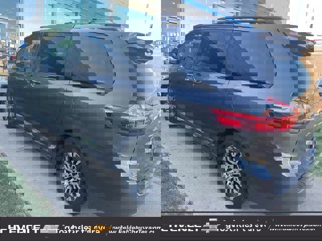Used 2019 Toyota Sienna XLE image 6