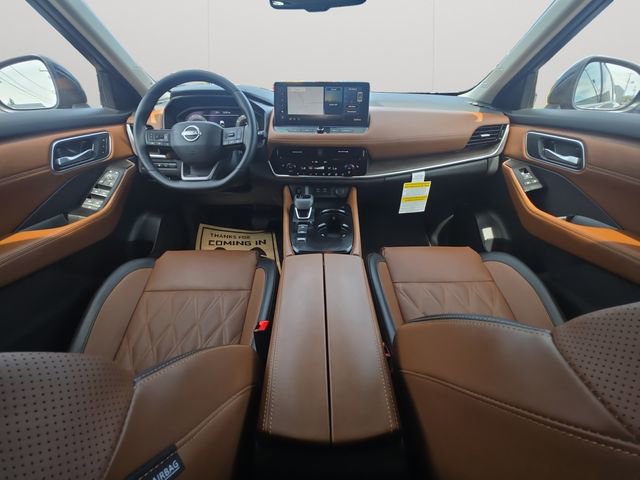 Used 2025 Nissan Rogue Platinum w/ Platinum Premium Package image 18