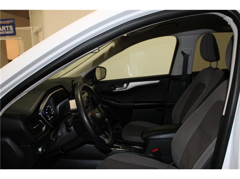 Used 2021 Ford Escape SE image 10