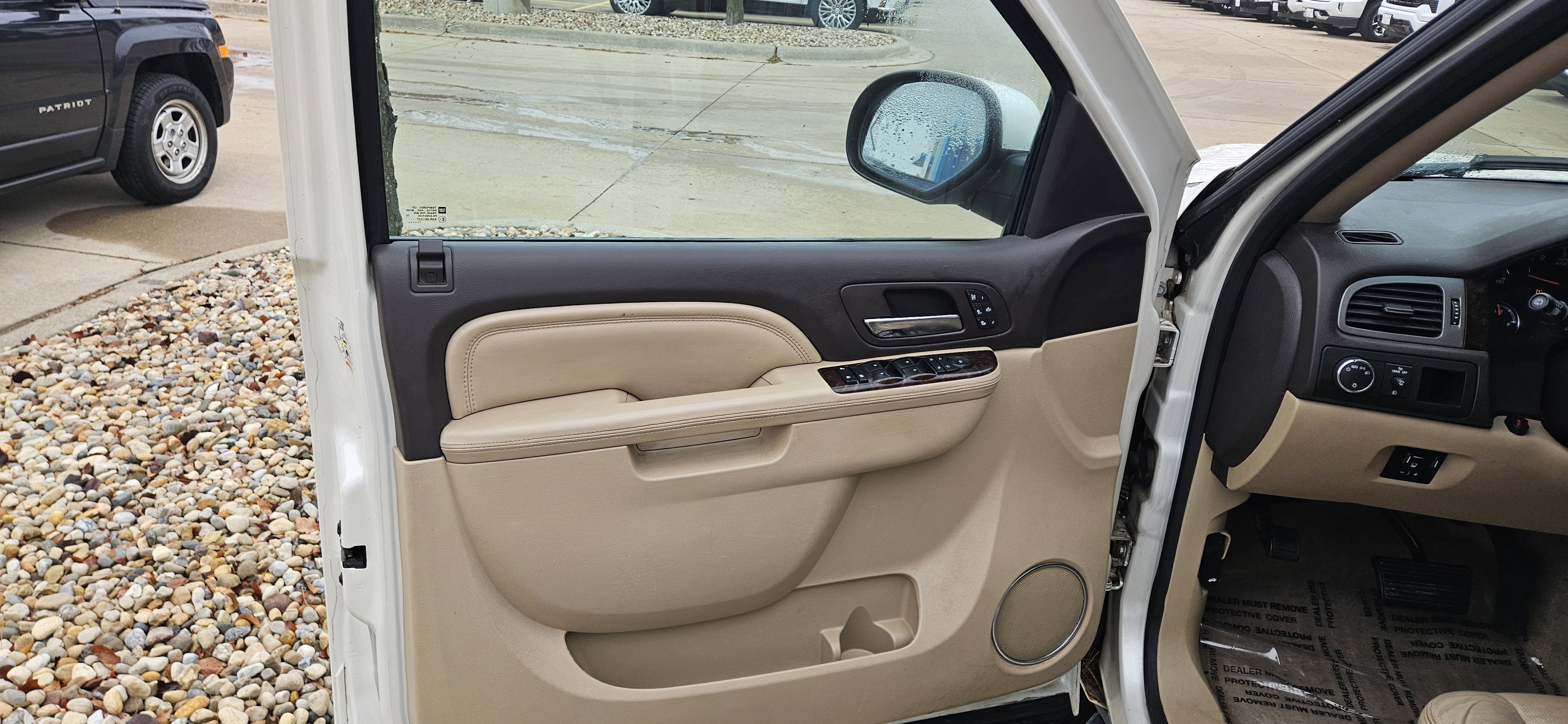 Used 2012 GMC Yukon Denali image 10