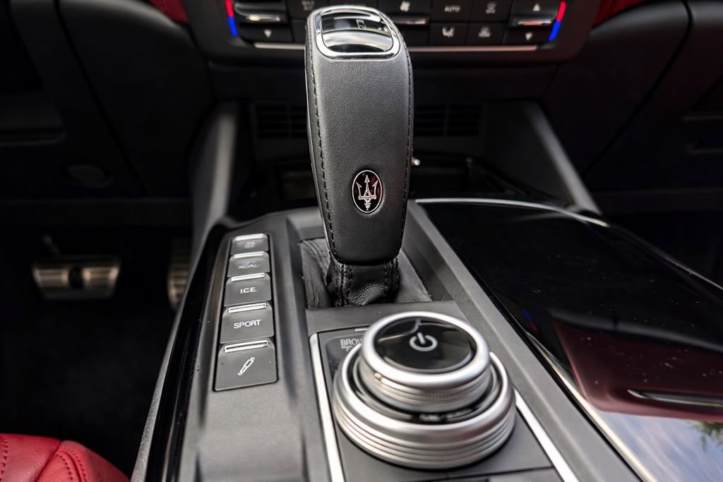 Used 2023 Maserati Levante Modena image 20