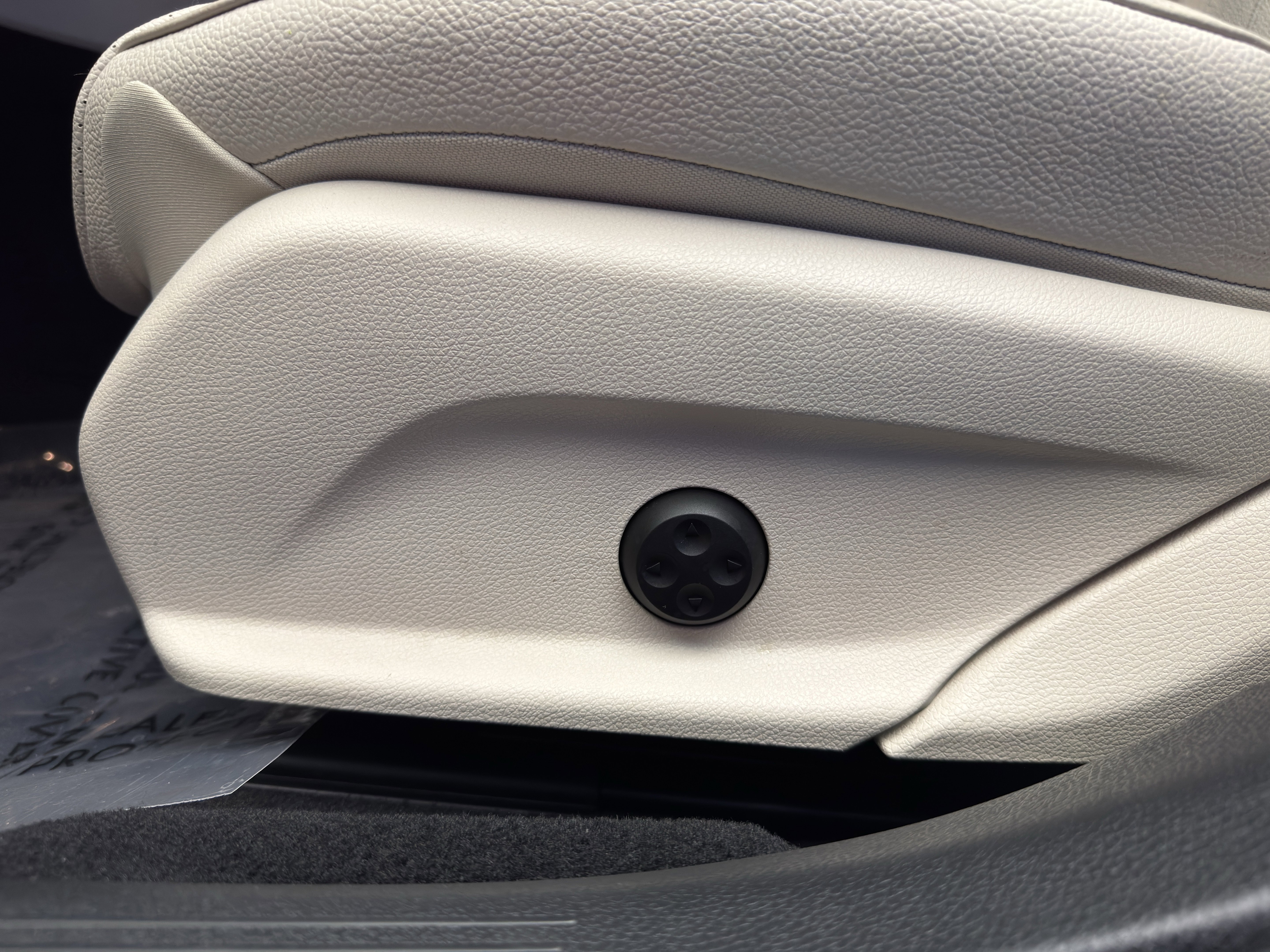 Used 2020 Mercedes-Benz E 450 4MATIC Sedan image 12