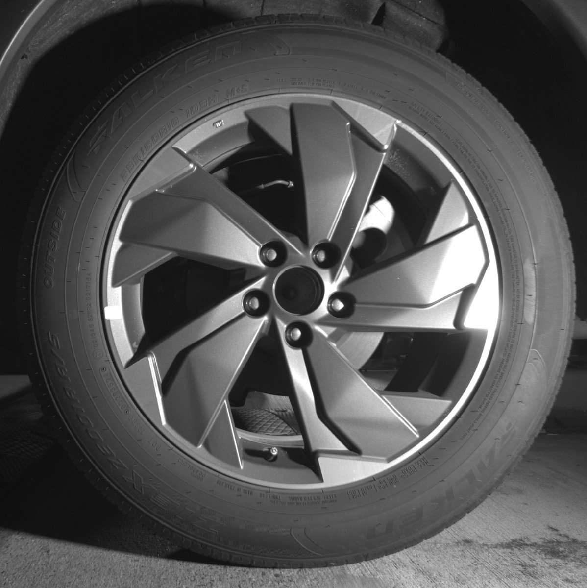 Used 2025 Nissan Rogue SV image 14