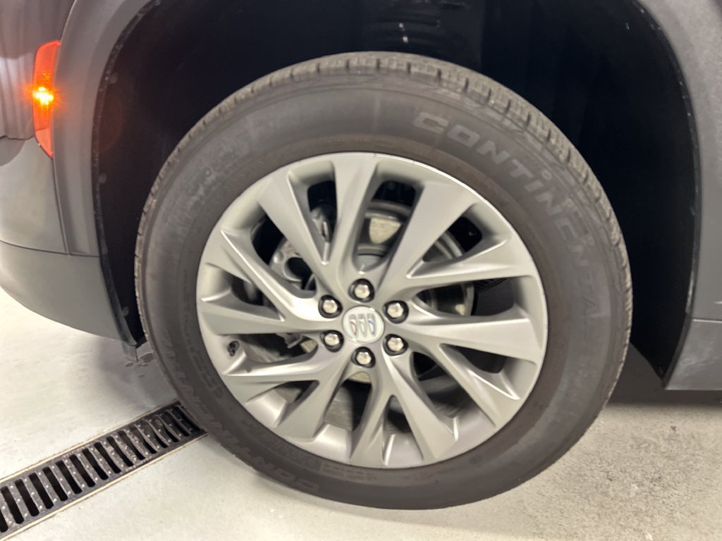 Used 2026 Buick Enclave Preferred FWD image 9