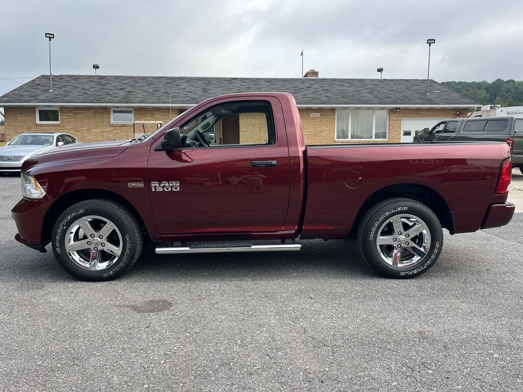 Used 2017 RAM 1500 Express AWD/4WD image 6