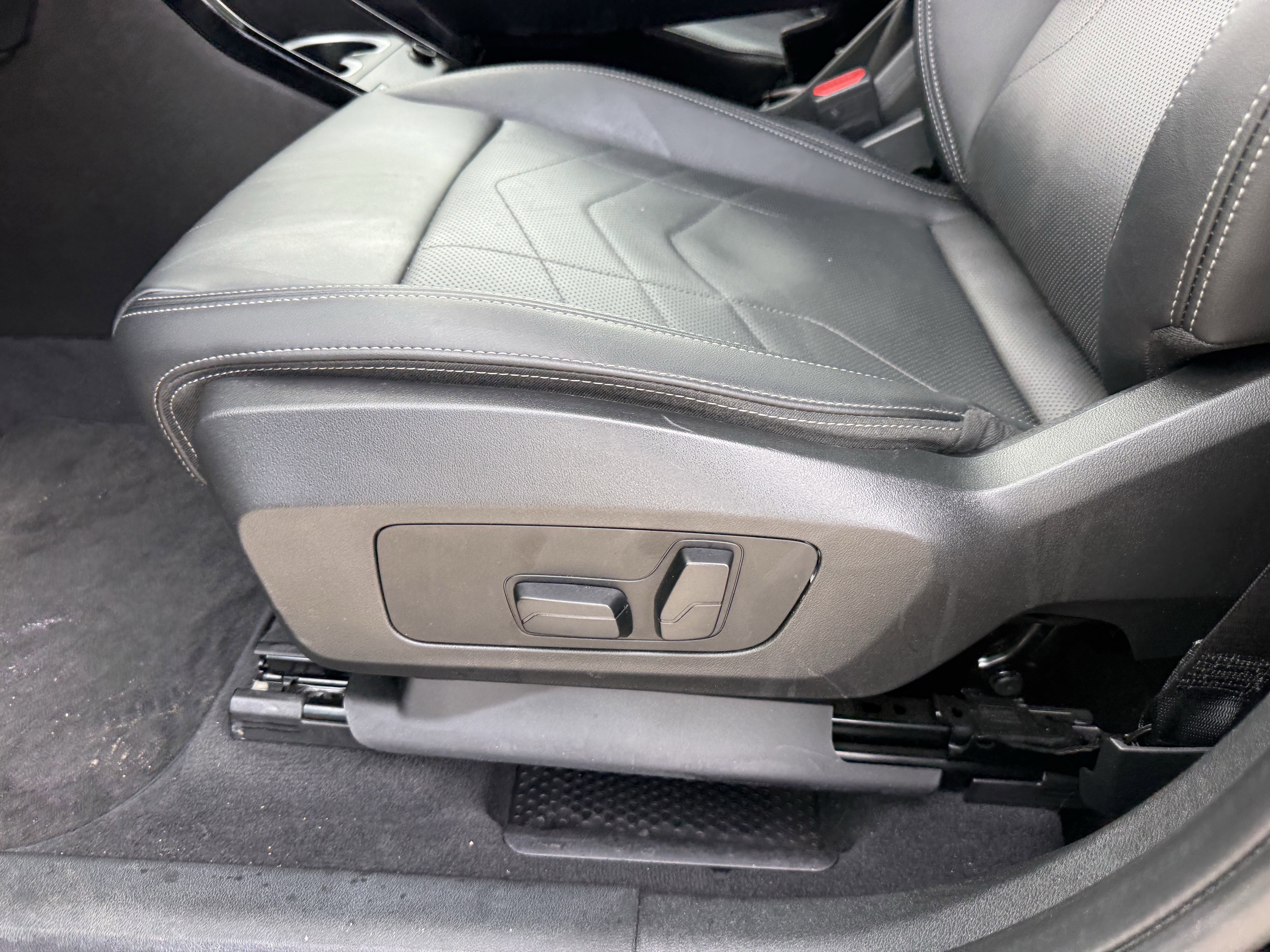 Used 2025 BMW X1 xDrive28i image 29