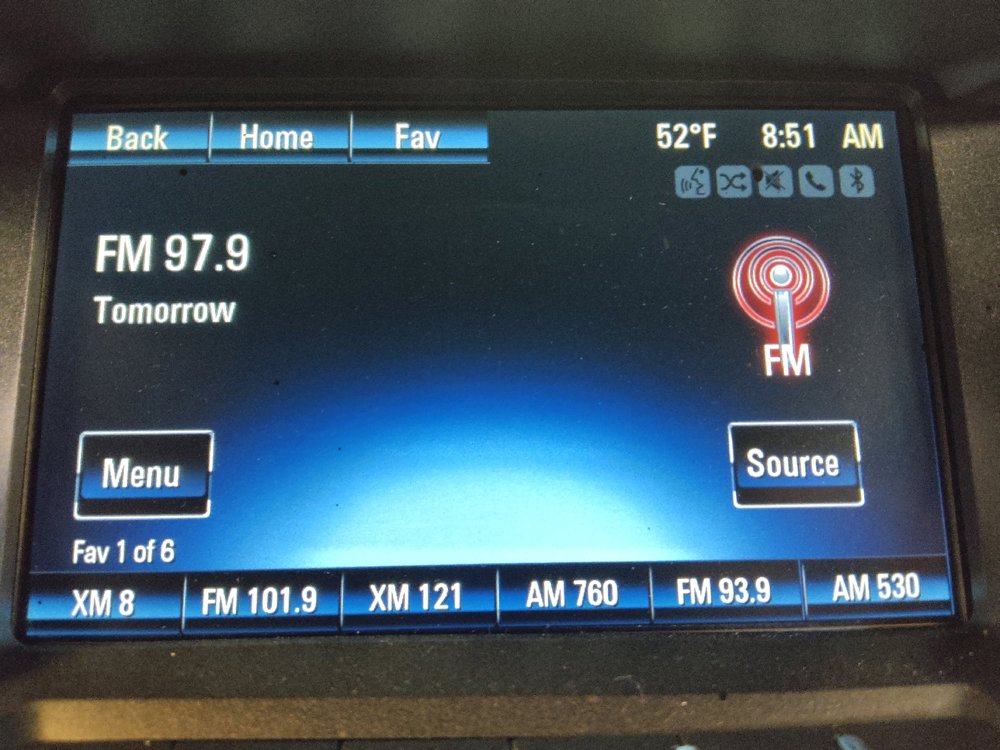 Used 2017 Chevrolet Equinox Premier w/ Enhanced Convenience Package image 25