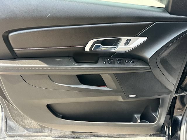 Used 2017 GMC Terrain SLT w/ Open Road Package FWD image 18