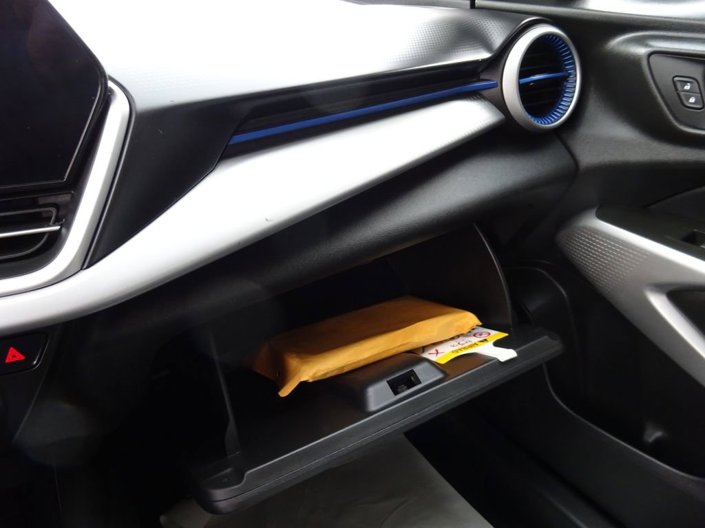 Certified 2024 Chevrolet Trax LS FWD image 30