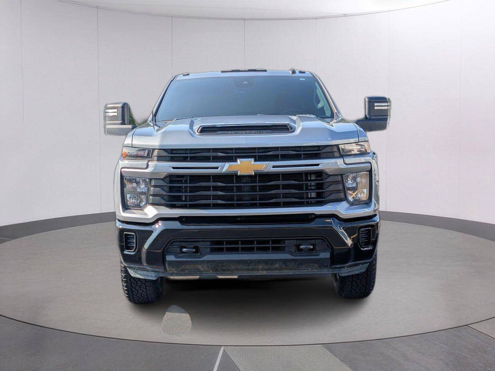 Used 2025 Chevrolet Silverado 2500 Custom w/ Custom Convenience Package AWD/4WD image 10