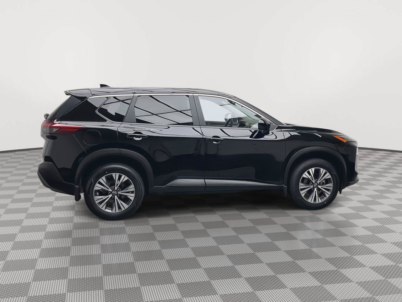 Used 2023 Nissan Rogue SV AWD/4WD image 34