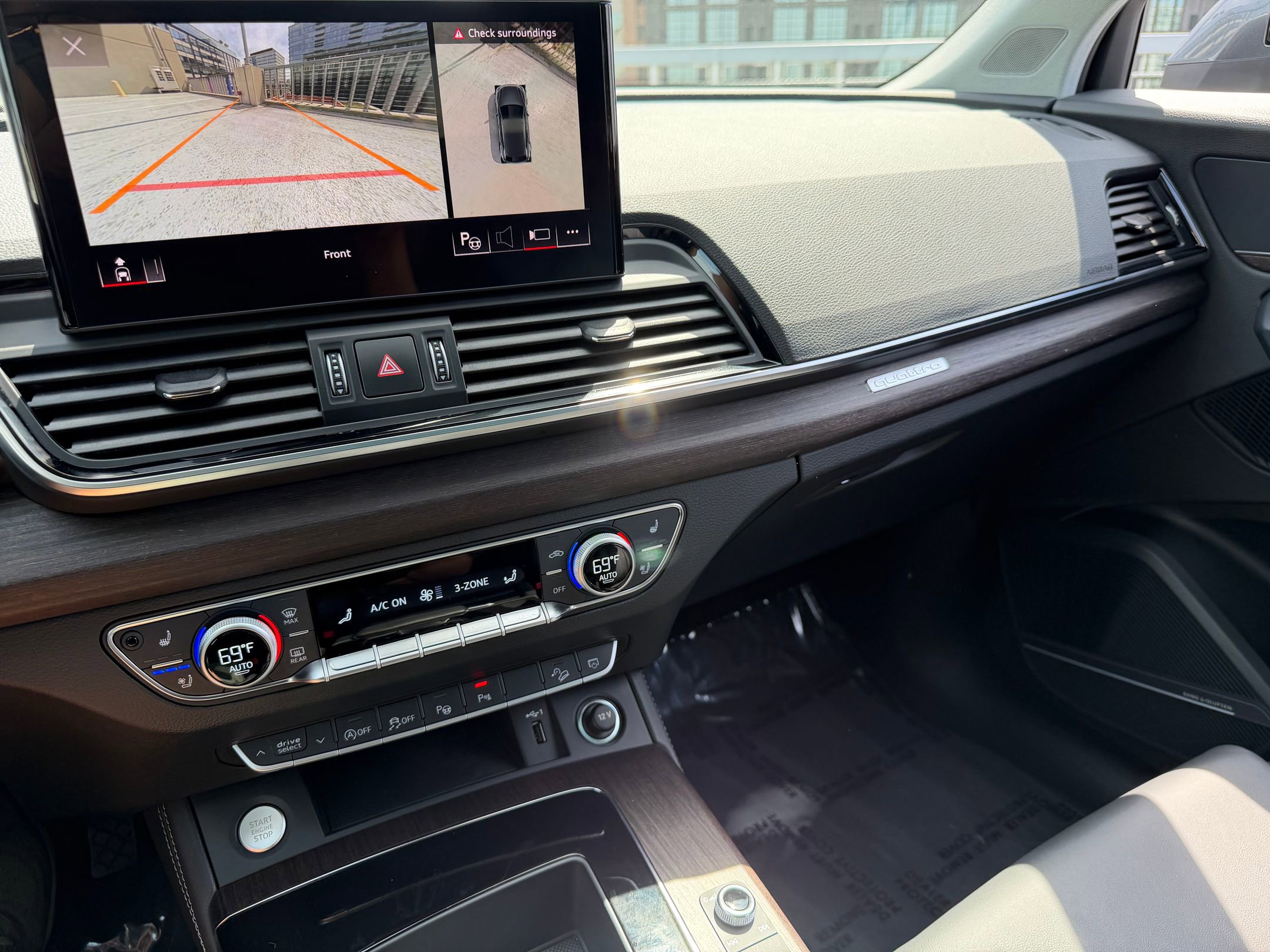 Used 2023 Audi Q5 2.0T Prestige w/ Prestige Package image 26