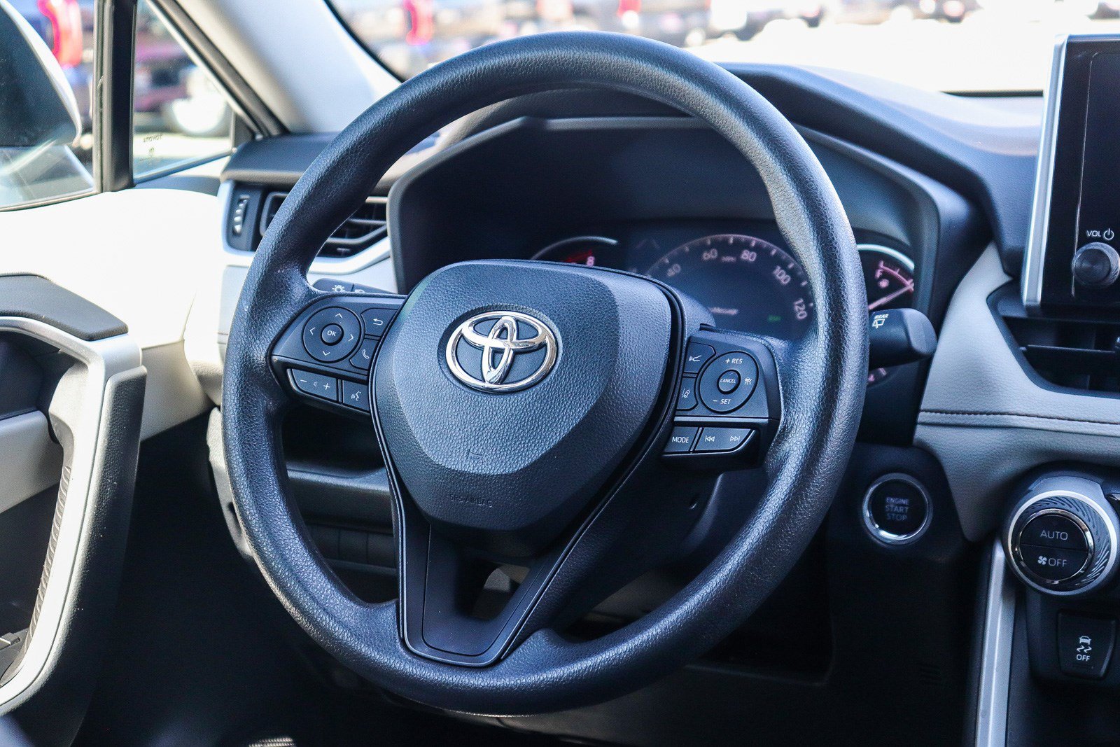 Certified 2023 Toyota RAV4 XLE w/ Convenience Package FWD image 16