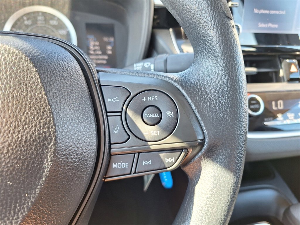 Used 2021 Toyota Corolla LE image 15