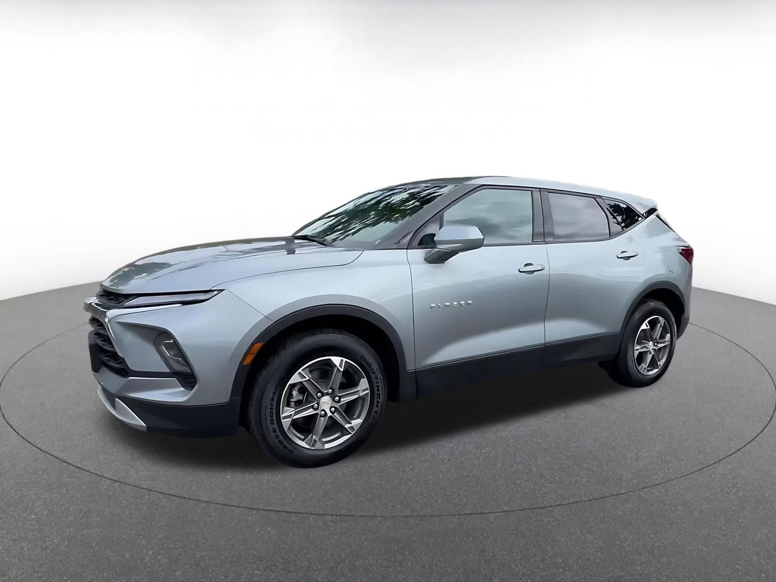 Used 2025 Chevrolet Blazer LT image 8