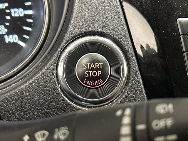 Used 2020 Nissan Rogue SV AWD/4WD image 28