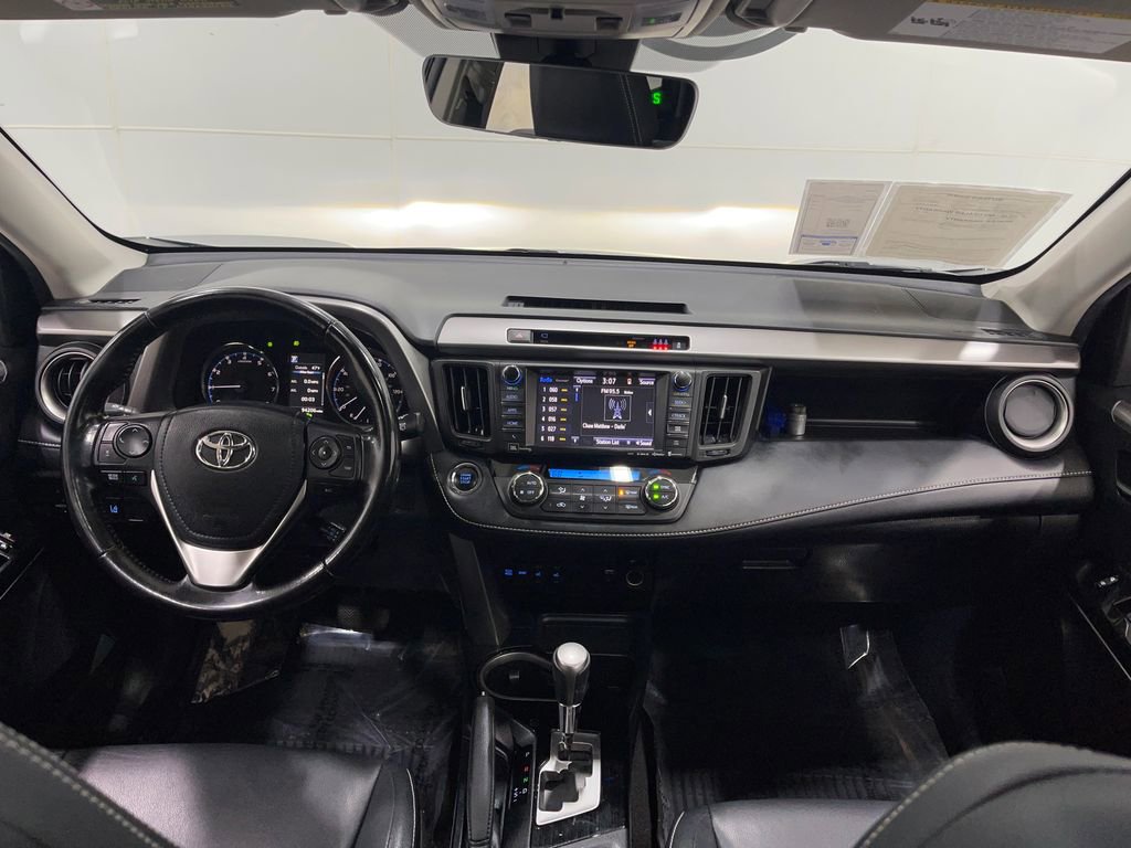 Used 2017 Toyota RAV4 Limited image 19