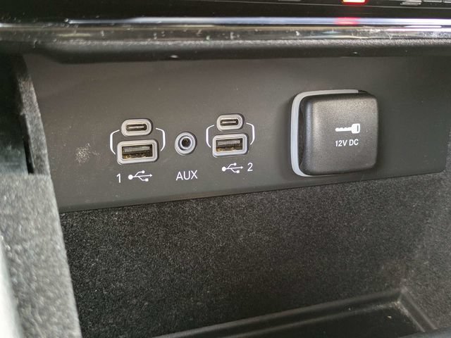 Used 2022 Jeep Grand Cherokee Limited AWD/4WD image 24