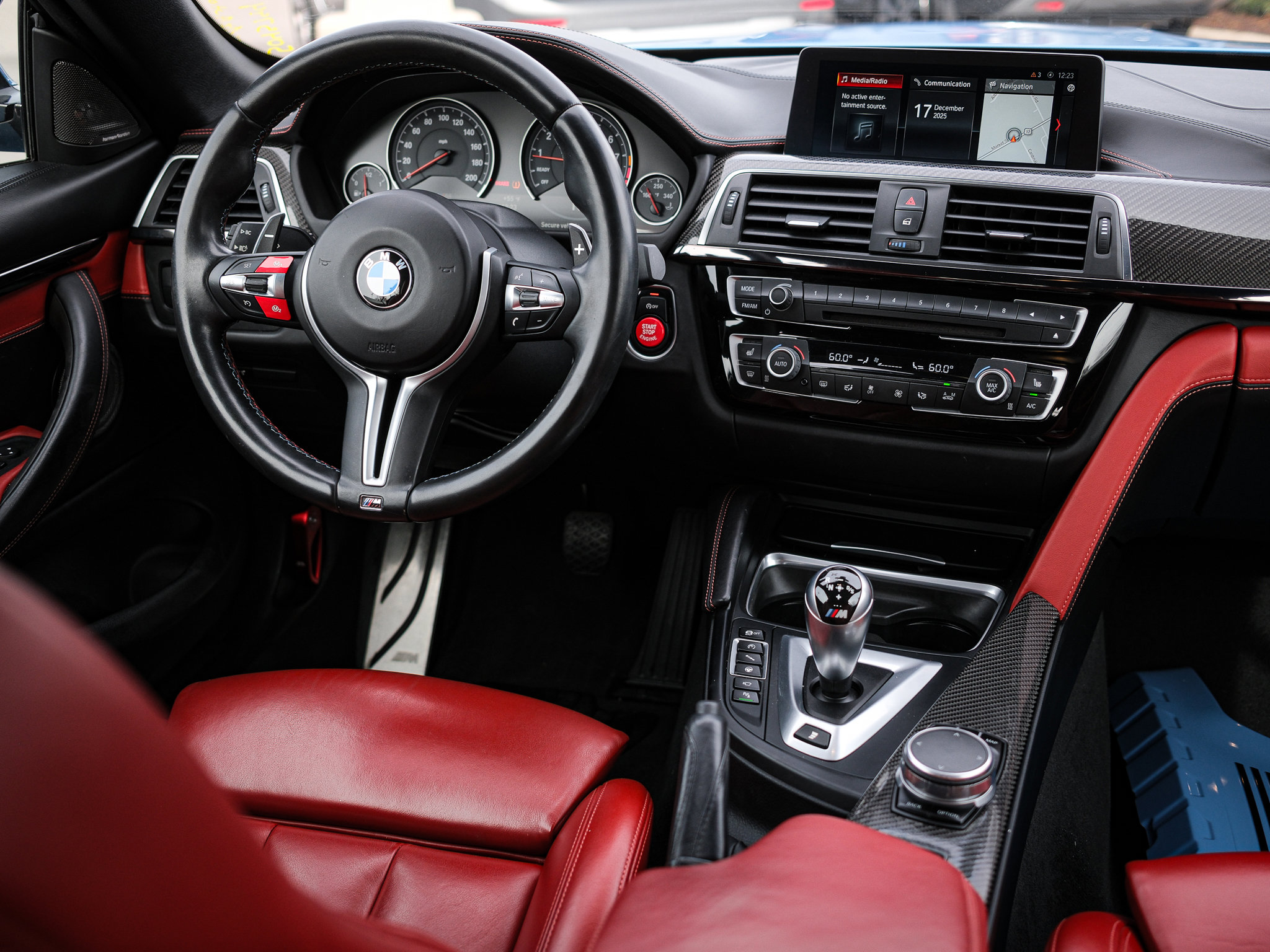 Used 2018 BMW M4 Convertible image 27