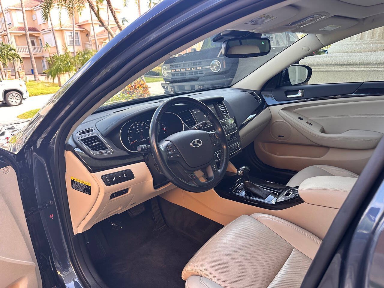 Used 2014 Kia Cadenza Premium w/ Technology Package FWD image 14