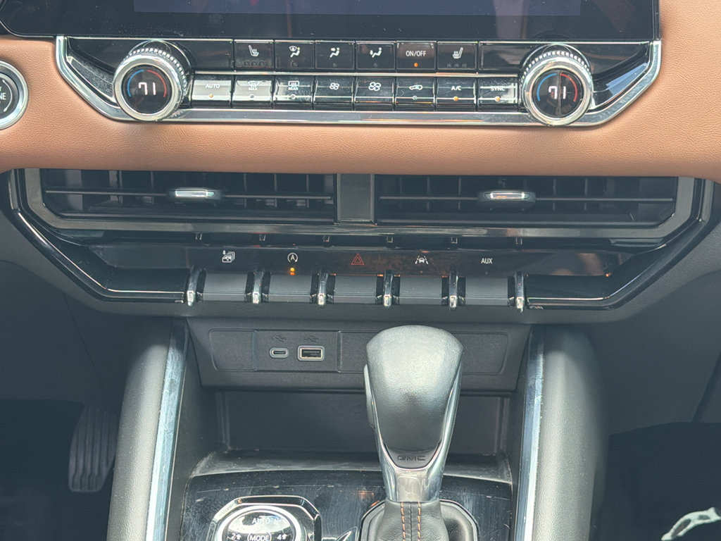Used 2023 GMC Canyon AT4 AWD/4WD image 18
