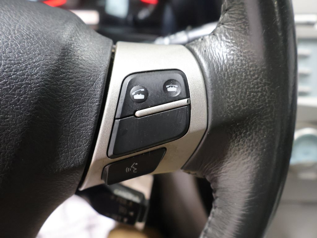 Used 2007 Toyota Camry XLE FWD image 30