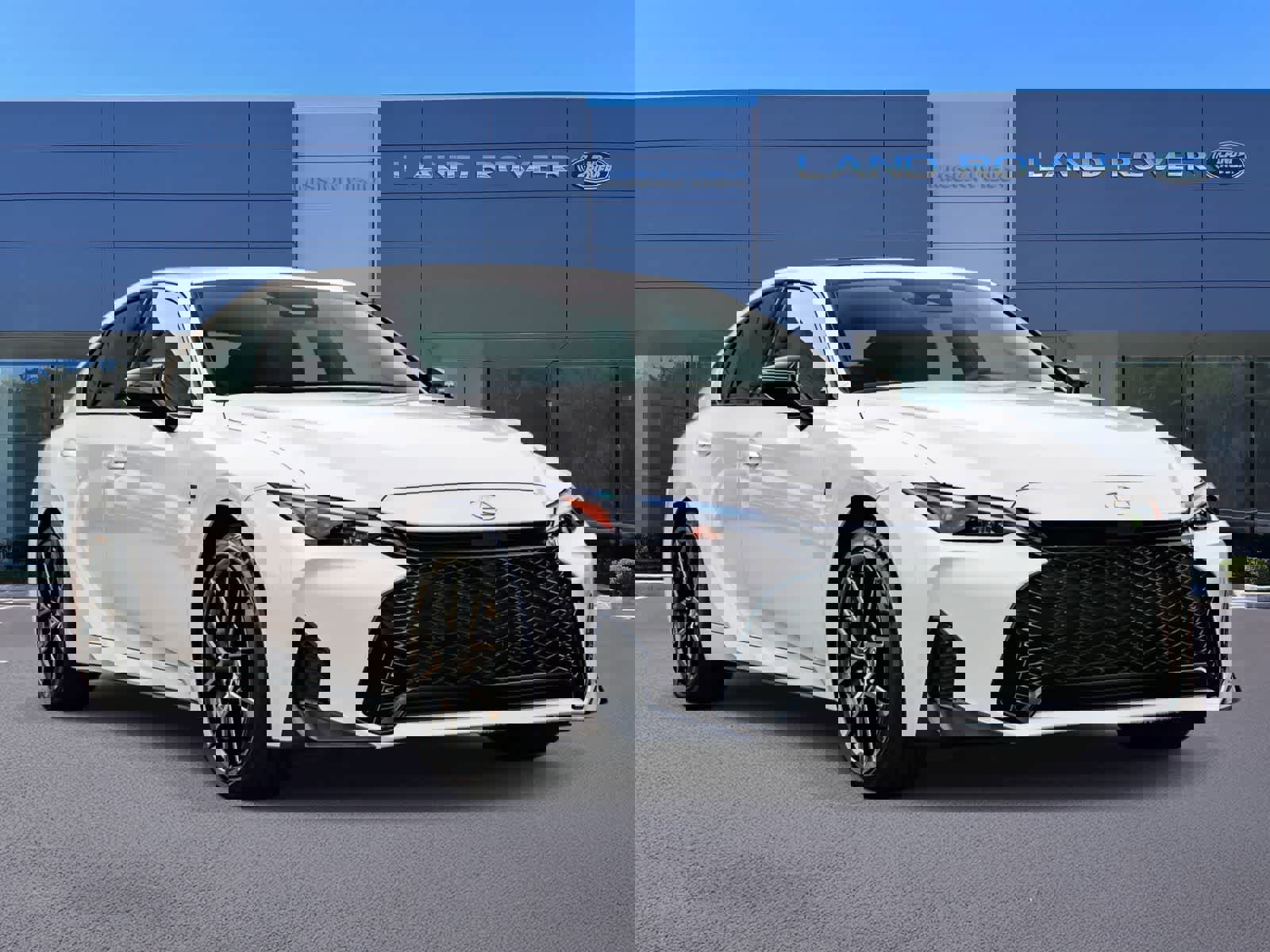 Used 2026 Lexus IS 350 F Sport w/ Accessory Package Z1 RWD image 3