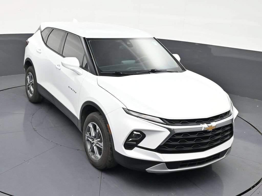 Used 2023 Chevrolet Blazer LT FWD image 18