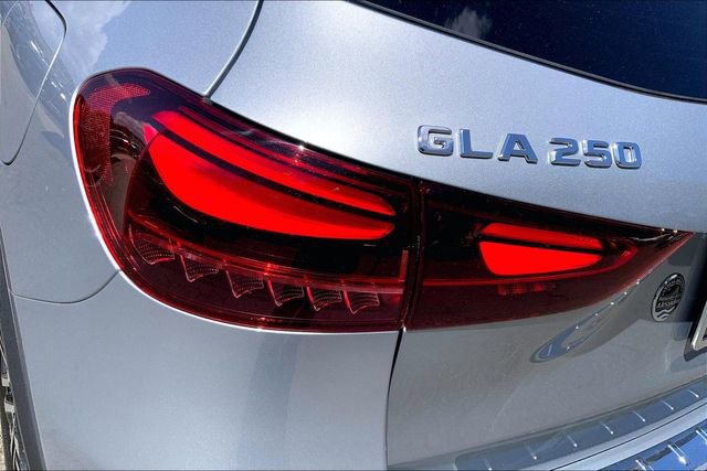 Used 2026 Mercedes-Benz GLA 250 4MATIC image 25