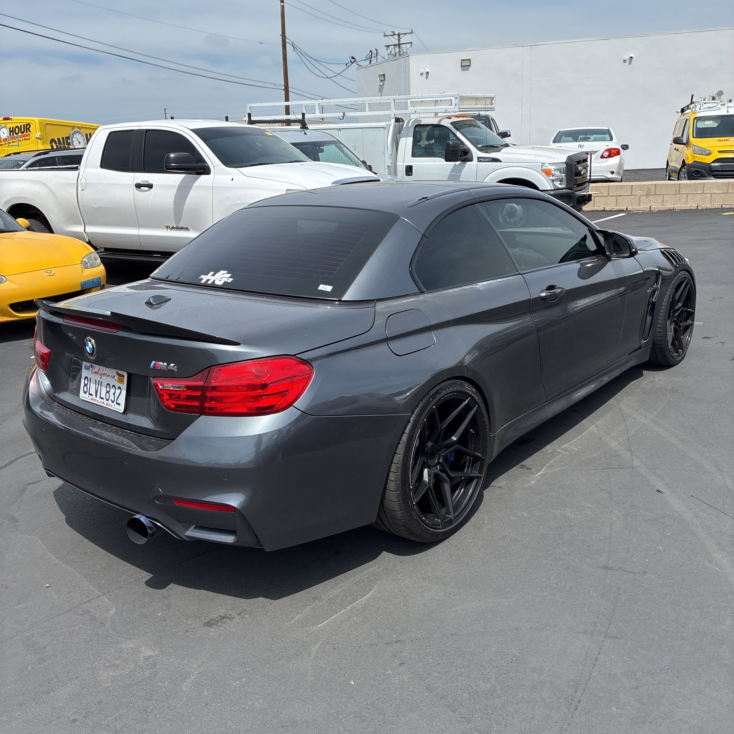Used 2016 BMW M4 Convertible RWD image 9