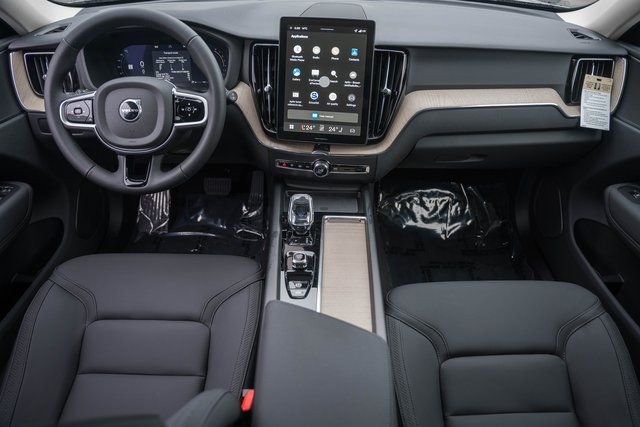 New 2026 Volvo XC60 B5 Plus w/ Protection Package Premier image 19