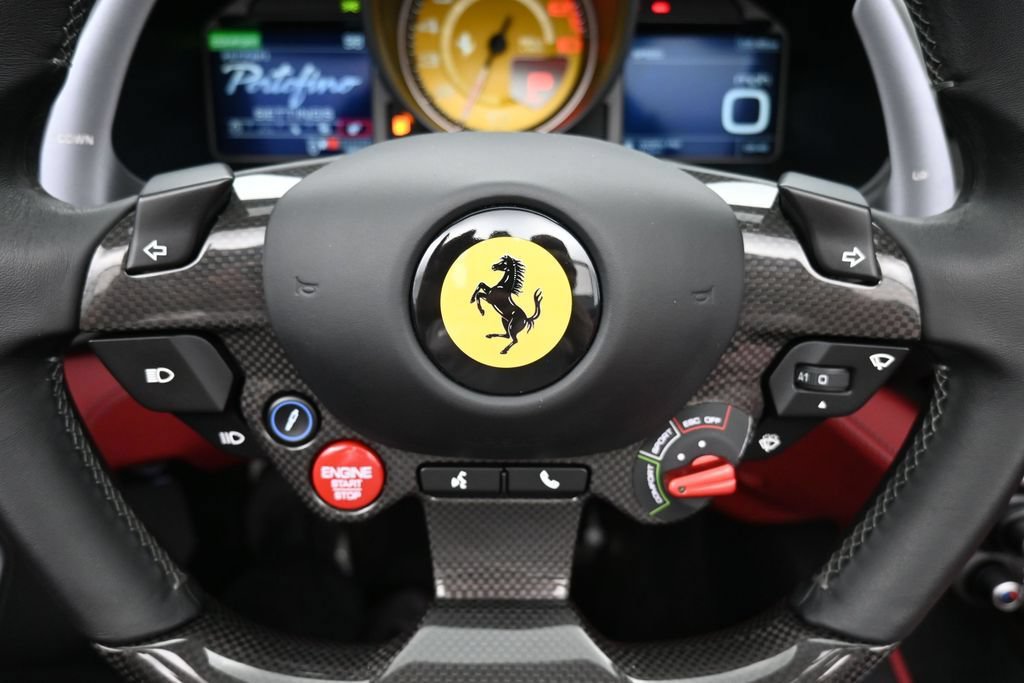 Used 2020 Ferrari Portofino RWD image 18