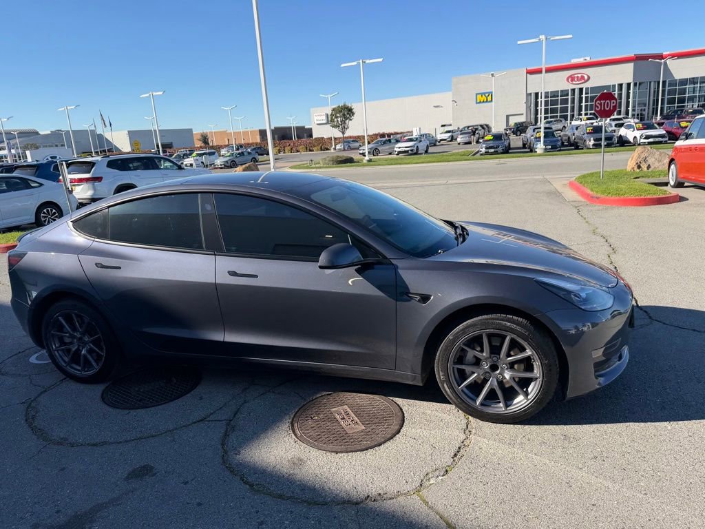Used 2023 Tesla Model 3 Standard Range image 6