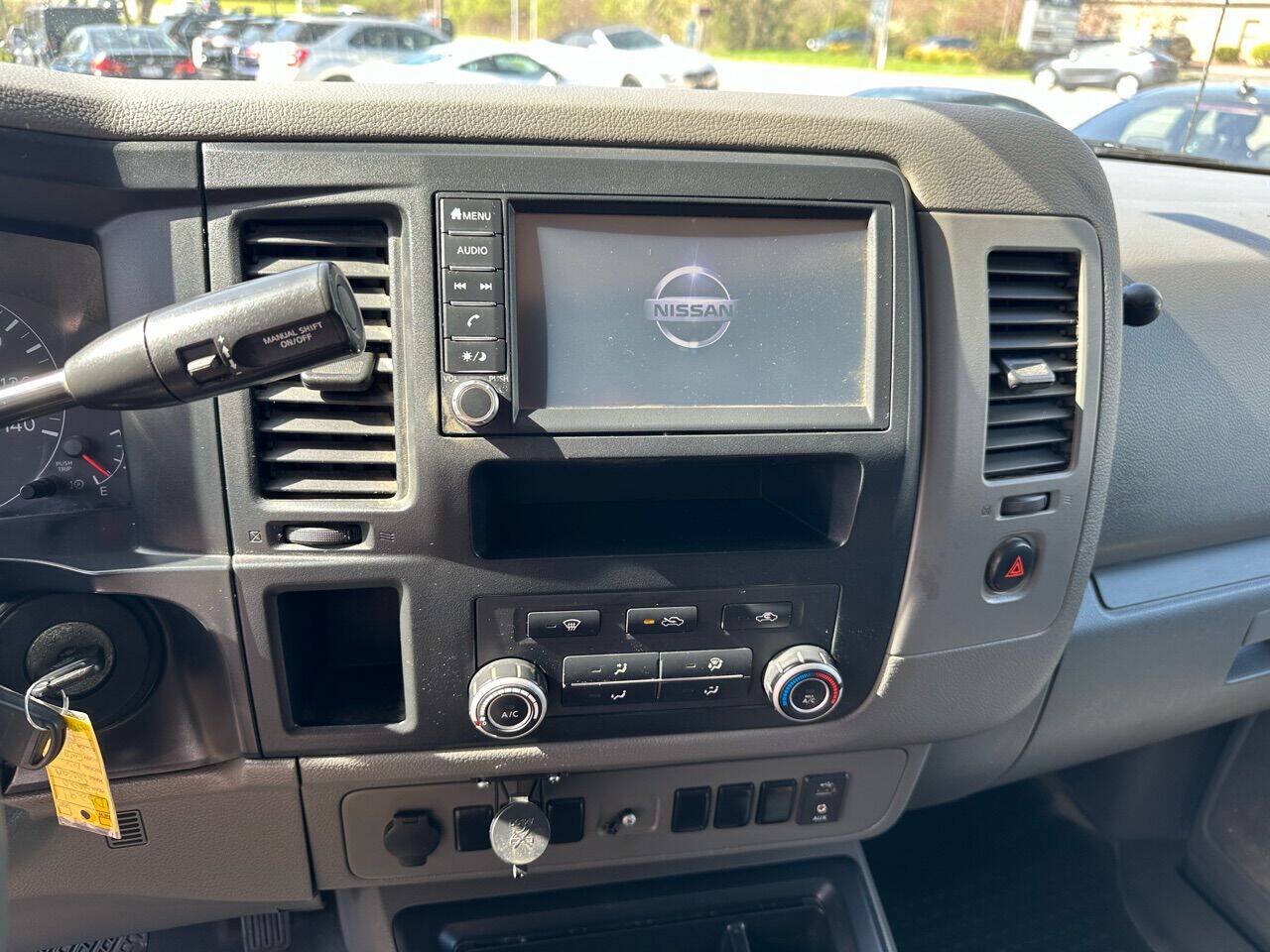 Used 2020 Nissan NV 2500 High Roof RWD image 15