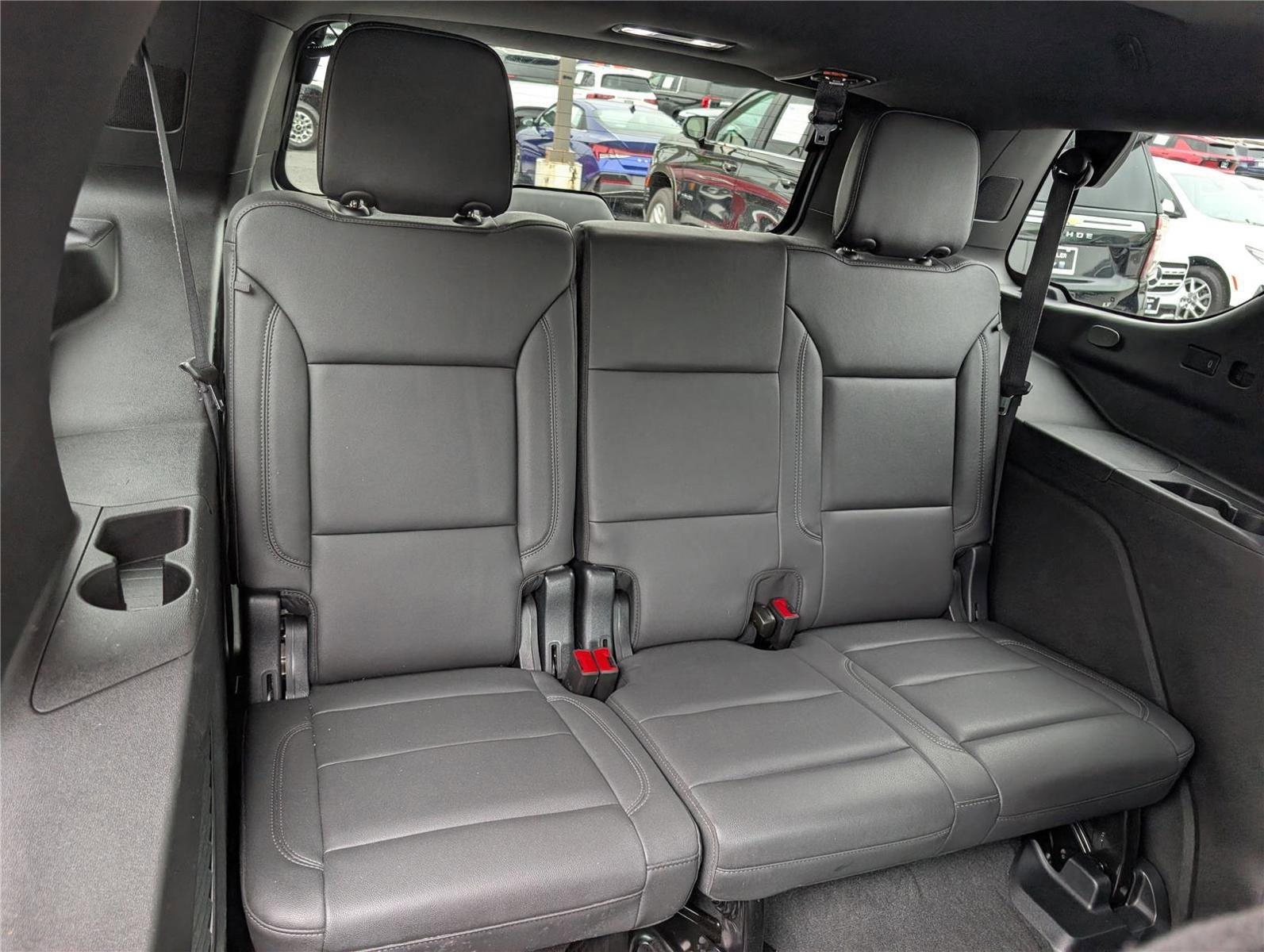 Used 2023 Chevrolet Tahoe LT w/ Luxury Package AWD/4WD image 14