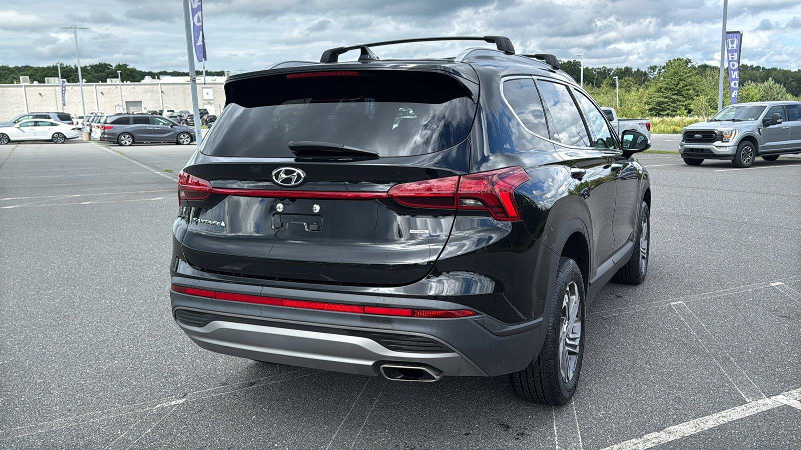 Certified 2023 Hyundai Santa Fe SEL AWD/4WD image 6