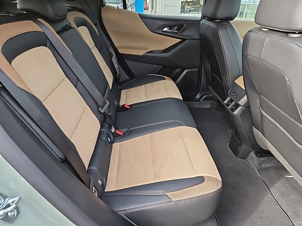 Certified 2026 Chevrolet Equinox ACTIV w/ Convenience Package III image 26