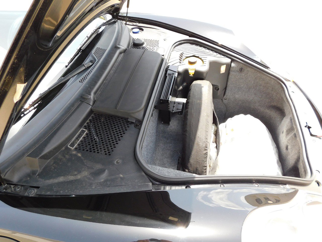 Used 2000 Porsche Boxster S image 17