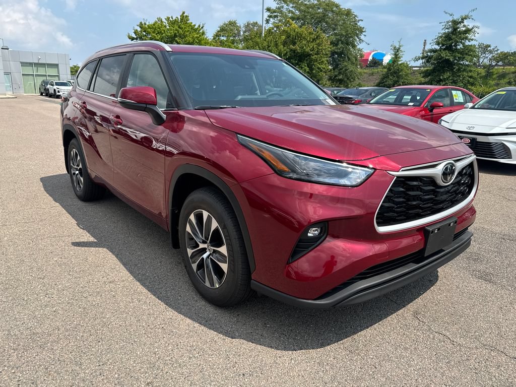 New 2026 Toyota Highlander XLE AWD/4WD image 9